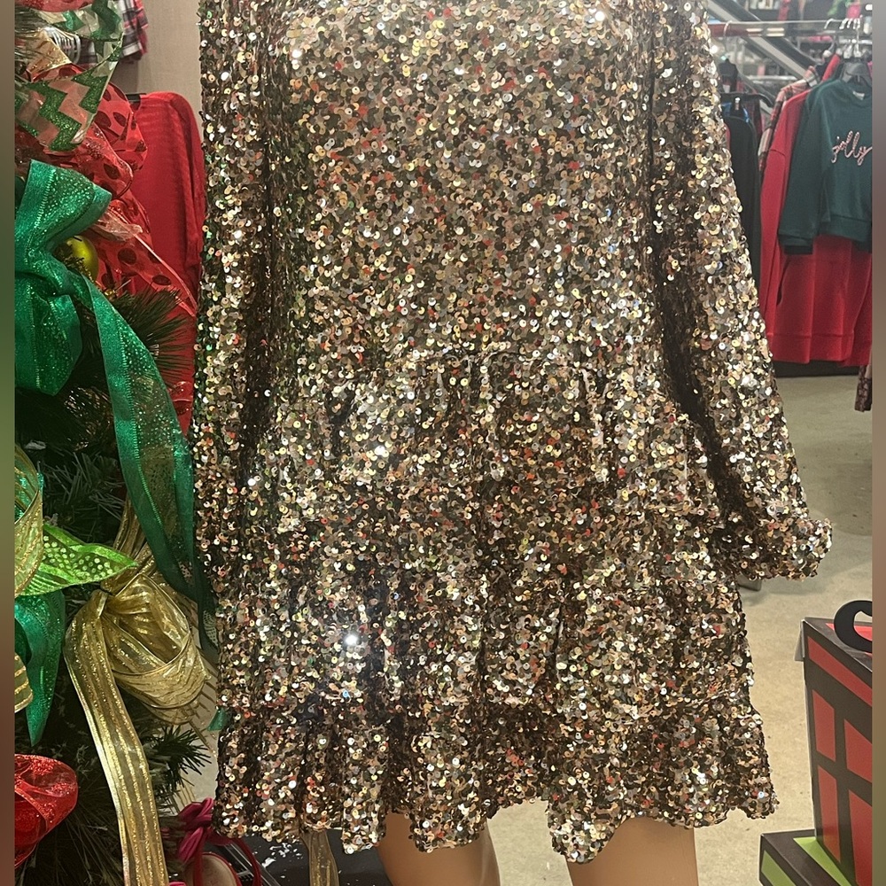 Antonio Melani
Angel Sequin Mesh Keyhole Button Back Mini Dress - Picture 5 of 9